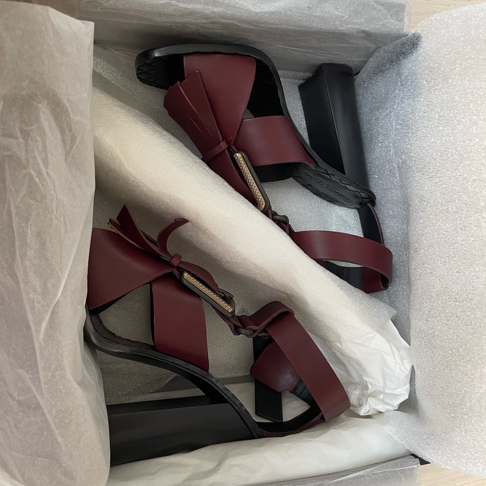 BV leather shoes
